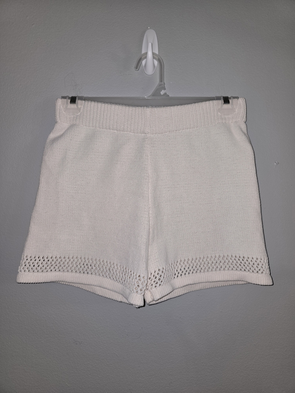 Zara Cream Knit High-Waist Shorts with Eyelet Trim
